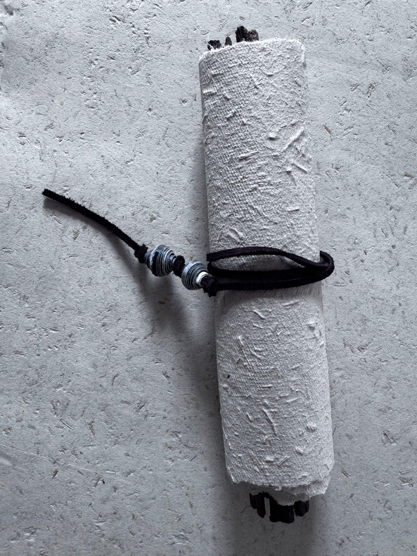 Maggie Jane's single roll scroll
